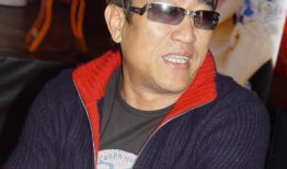 柯受良吃瓜看娱乐圈,吃瓜看娱乐圈，揭秘明星幕后故事